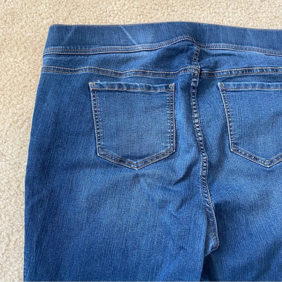 💋SOLD💋Torrid Women’s Lean Jean Jeggings Size 2X Regular - Picture 3 of 8